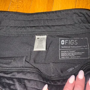 Figs black joggers xsp thumbnail 3
