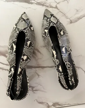 A New Day Women’s Snakeskin Pointed Toe Slingback Kitten Heels – Animal Print Low Heels thumbnail 1