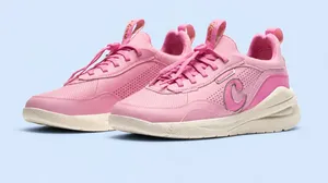 Clove Unisex Strada Pink Cupcake Nursing Sneakers Size W 7 M 5.5 thumbnail 1