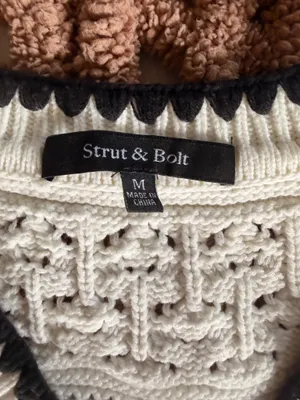 Strut & Bolt Cream Crochet Knit Sweater Vest Black Scallop Trim M thumbnail 2