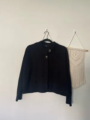 Quince 100% Organic Cotton Cropped Cardigan thumbnail 2
