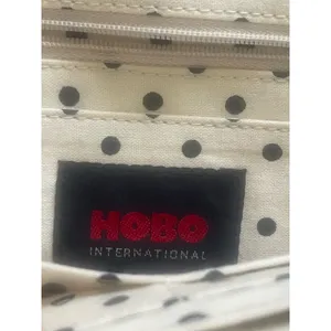 Hobo Vintage White Patent Leather Retro Style Handbag thumbnail 9