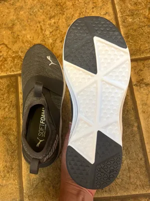 NWOT Puma women’s Prowl Slip-On Sneakers sz 7.5 thumbnail 5