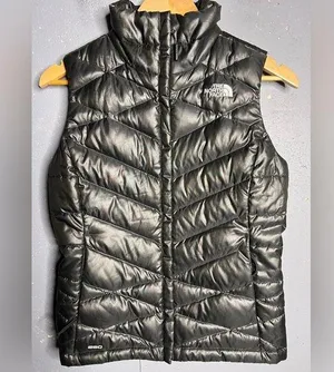 The North Face Women’s Green/Black Puffer Down Filled Vest 550. Size XS thumbnail 1