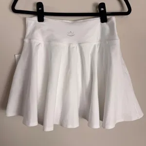 Beyond Yoga Spacedye High Waisted Circle Skirt White Skort SD5124 Womens Medium thumbnail 1