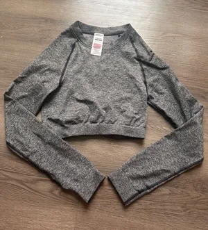 Gymshark Long Sleeve Top Crop thumbnail 1