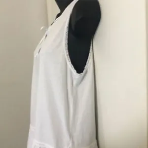 Abercrombie & Fitch sleeveless white top thumbnail 4