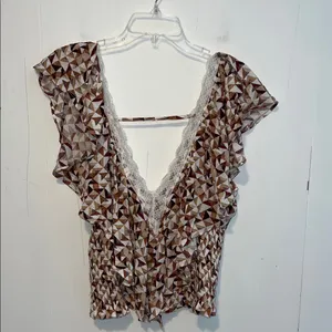 Gimmicks by BKE Brown Geometric Ruffle Blouse V neck Cold Shoulder I30 thumbnail 2