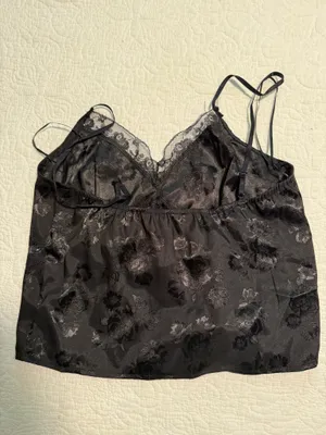 Going out top Black thumbnail 2