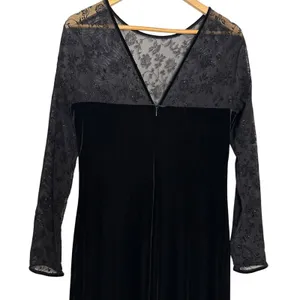 Vintage 1990s Robbie Bee Black Beaded Mesh Velvet Gothic Vampy Cocktail Dress 12 thumbnail 2