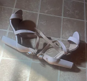 Beige Heels Tan Size 6 thumbnail 3