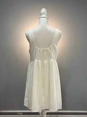 Ivory Cupshe A-Line Smocked Dress Size M VGUC thumbnail 2