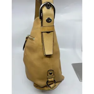 COACH Medium/ Large Leather Tan Shoulder Bag thumbnail 3