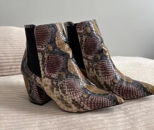 Snakeskin Shein Boots Heeled thumbnail 1