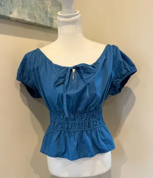 Banana Republic Blue Smocked Waist Peasant Top XS thumbnail 1
