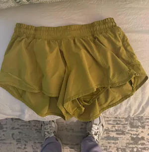 Lululemon Hotty Hot Shorts thumbnail 1