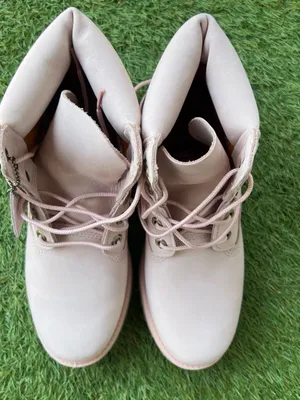Timberland Women's Lace-Up Boots in Pale Pink thumbnail 3