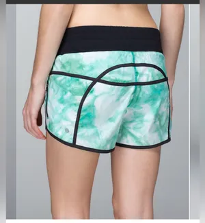 Lululemon Tracker Short II *2-way Stretch Spray Dye White Blue Tropics / Black thumbnail 1