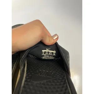 Nike Benassi JDI Slides Womens 9 Black Excellent Tonal Checkerboard 343881-011 thumbnail 7