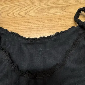 Brandy Melville Lace Trim Ribbed Tank thumbnail 3