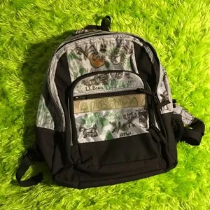 LIGHT BLUE AND BLACK DESIGNED L.L. BEAN BACKPACK thumbnail 2