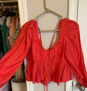 Crop tie back top Size M thumbnail 2