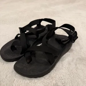 Chacos Women's Z/2 Cloud Sandals - Solid Black (Size 10) thumbnail 2