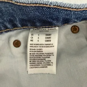 American Eagle 90s Bootcut Jeans Womens 4 Patchwork Multi Blue Denim Grunge thumbnail 7