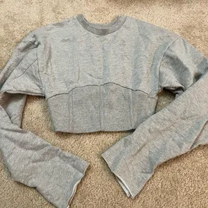 Urban Outfitters Heather Gray Cropped, Ribbed Sweatshirt thumbnail 1