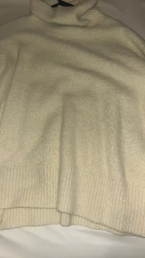 J.Crew Cream Cashmere Sweater thumbnail 2