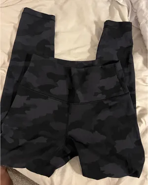 Lululemon Camo leggings  thumbnail 1