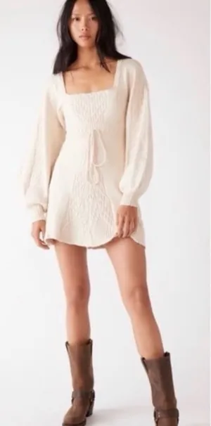Free people Elegant Cream Knit long sleeve sweater mini Dress, size S thumbnail 1