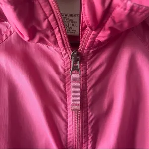 L.L. Bean Pink Lightweight Windbreaker Jacket Size Large thumbnail 3