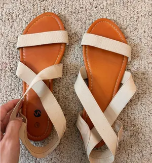 Tan Sandals Size 8.5 thumbnail 2