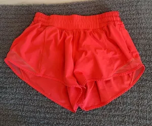 Red Lululemon Low-Rise Hotty Hot 2.5" thumbnail 1