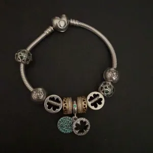 Pandora Lucky Four Leaf Clover Dangle Charm thumbnail 3