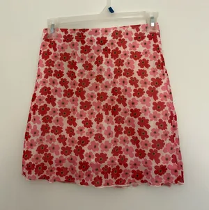 SHEIN Pink Floral Mini Skit Size XS thumbnail 1