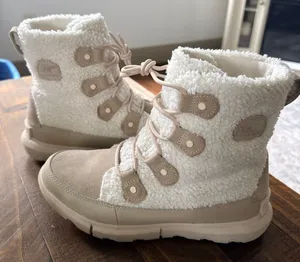 Sorel Boots thumbnail 1