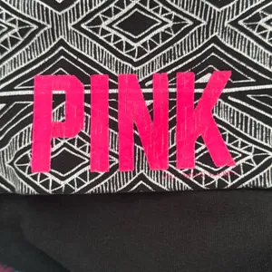 Y2K Victoria’s Secret Pink Flare Leg Leggings in Black and Aztec Print thumbnail 4