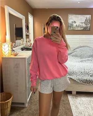 The Vintage Shop Pink sweatshirt thumbnail 2