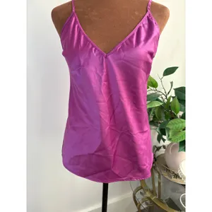 ZARA Women's Purple Satin V-Neck Camisole Tank Top Adjustable Straps Size S‎ thumbnail 2