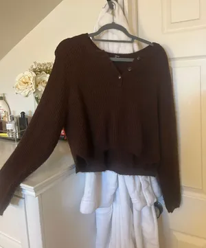 Forever 21 Sweater thumbnail 1