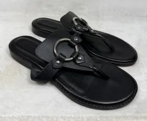 Rebecca‎ Minkoff Black Leather O-Ring Studded Thong Slide Sandals Womens 6M thumbnail 1
