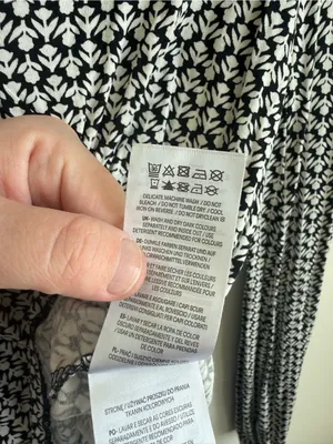 Boden Black White Geometric Floral V-Neck Blouson Sleeve Top Size 4 thumbnail 8