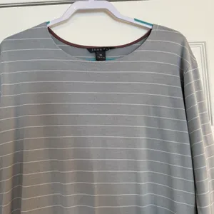 FREE FLY Bamboo Top Women Sz XL Pullover‎ Shirt Blue Gray Striped Casual Stretch thumbnail 2
