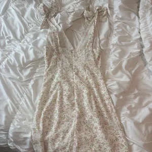 & Other Stories Xs floral mini dress thumbnail 2