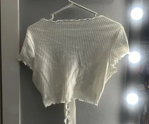 White tie front scalloped detail crop top thumbnail 2