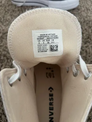 Converse Women’s Chuck Taylor thumbnail 3
