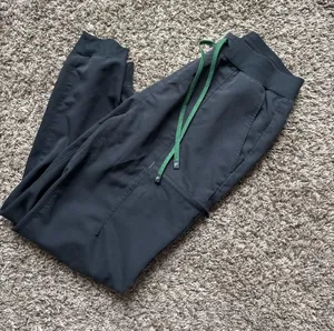 Fabletics Jogger Scrub Pants thumbnail 1