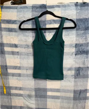 Comfort Cove Clothing Green Ribbed V Neck Tank Top OS thumbnail 4